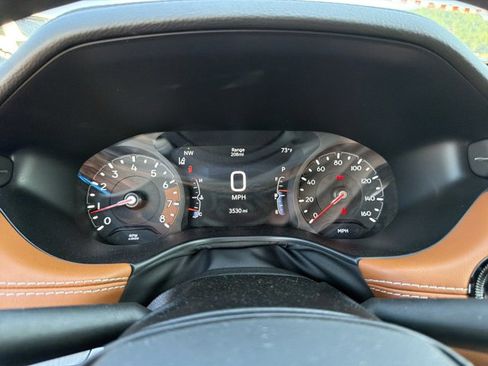 Used 2025 Jeep Compass Limited AWD/4WD image 18