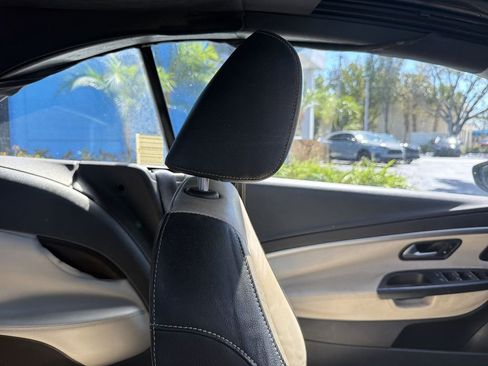 Used 2015 Volkswagen Eos Final Edition FWD image 14