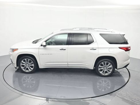 Used 2018 Chevrolet Traverse Premier w/ Driver Confidence II Package FWD image 39