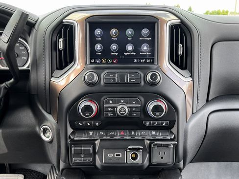 Used 2023 Chevrolet Silverado 2500 High Country image 24