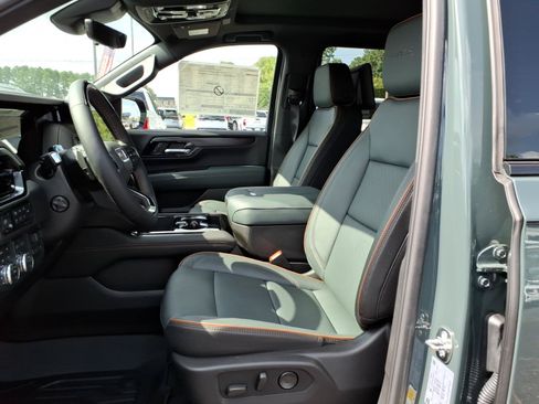 New 2026 GMC Yukon AT4 w/ AT4 Premium Plus Package AWD/4WD image 21
