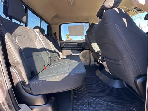 Used 2019 RAM 1500 Big Horn image 12