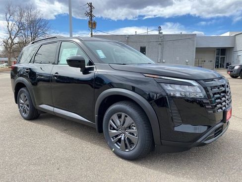 New 2026 Nissan Pathfinder SV image 7