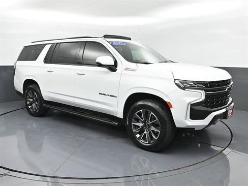 Used 2022 Chevrolet Suburban Z71 w/ Luxury Package AWD/4WD image 2
