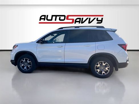 Used 2023 Honda Passport TrailSport image 4