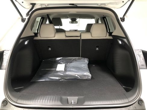 New 2026 Honda HR-V LX image 8