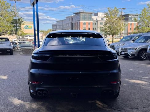 Used 2022 Porsche Cayenne GTS AWD/4WD image 5
