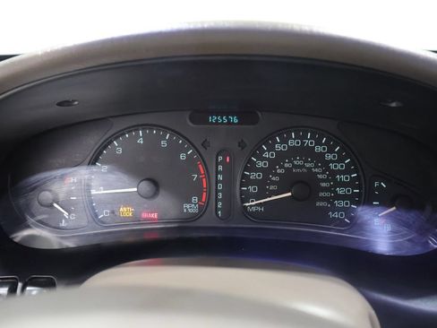 Used 2000 Oldsmobile Intrigue GL FWD image 32