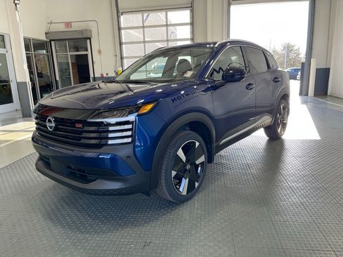 New 2026 Nissan Kicks SR w/ SR Premium Package image 4