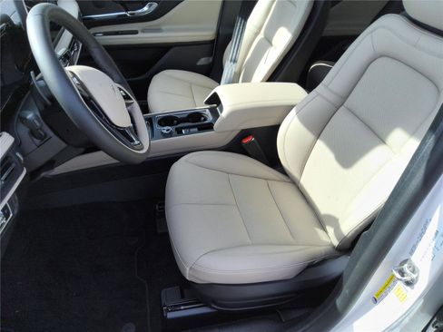New 2026 Lincoln Corsair Grand Touring AWD/4WD image 13