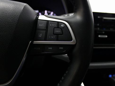 Used 2022 Toyota Highlander Limited image 41