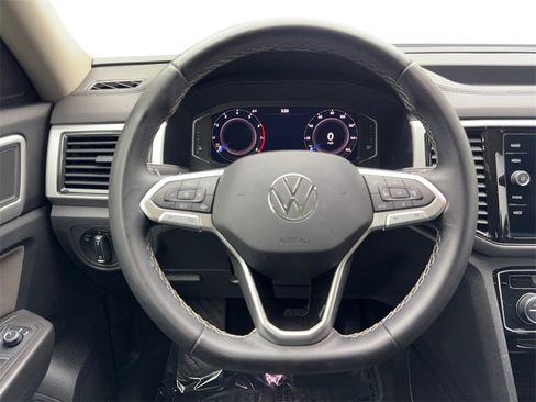 Used 2023 Volkswagen Atlas SE w/ Panoramic Sunroof Package image 60