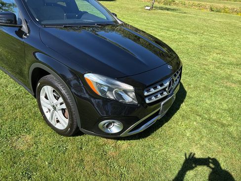 Used 2020 Mercedes-Benz GLA 250 4MATIC image 11