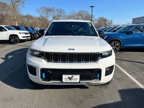 Used 2023 Jeep Grand Cherokee Overland w/ Luxury Tech Group IV image 3