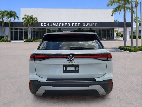 Certified 2025 Volkswagen Tiguan S FWD image 6