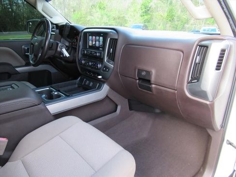 Used 2018 Chevrolet Silverado 1500 LT w/ All Star Edition image 10