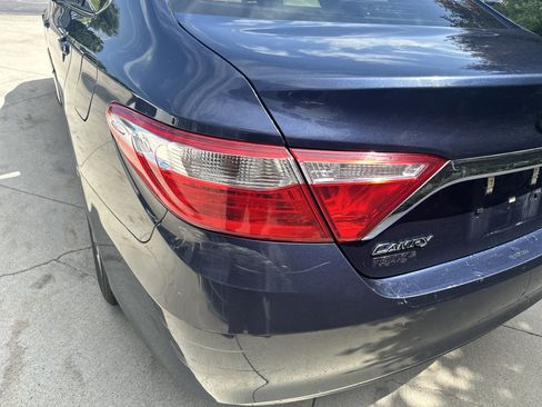 Used 2014 Toyota Camry SE FWD image 12