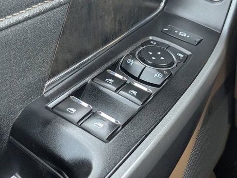 Certified 2024 Ford F350 Lariat w/ Black Appearance Package image 27