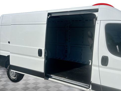 Used 2025 RAM ProMaster 2500 w/ Safety Group image 24