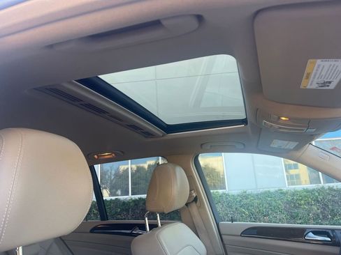 Used 2012 Mercedes-Benz ML 350 4MATIC image 22