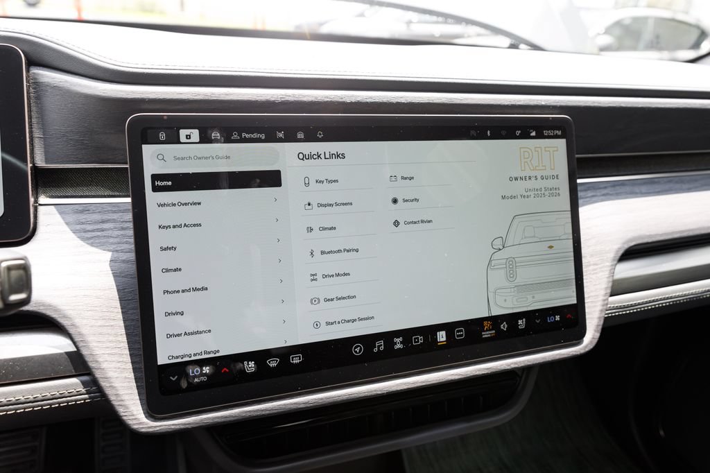 Used 2025 Rivian R1T Adventure Dual AWD/4WD image 34