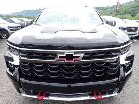 Used 2022 Chevrolet Silverado 1500 ZR2 AWD/4WD image 9