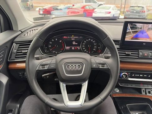 Used 2022 Audi Q5 2.0T Premium w/ Convenience Package image 11