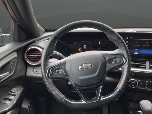 Used 2024 Chevrolet Trax RS w/ Driver Confidence Package FWD image 20