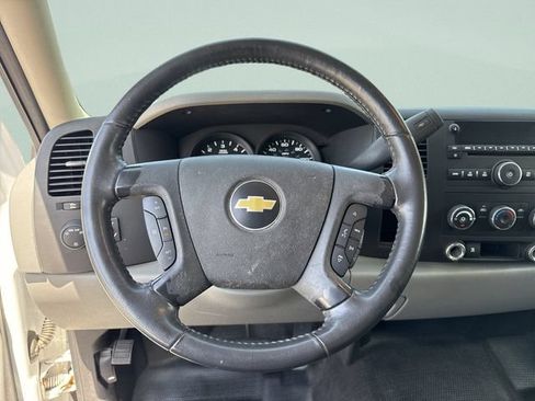 Used 2011 Chevrolet Silverado 1500 W/T RWD image 38