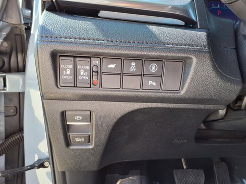 Used 2023 Honda Odyssey Elite image 17