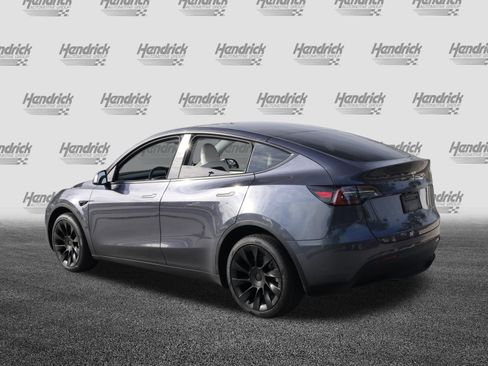 Used 2023 Tesla Model Y Long Range image 7