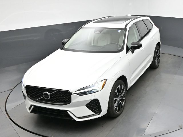 Used 2024 Volvo XC60 B5 Plus w/ Protection Package Premier AWD/4WD image 19