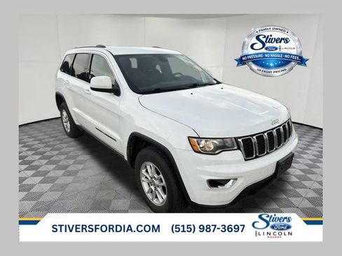 Used 2018 Jeep Grand Cherokee Laredo AWD/4WD image 1