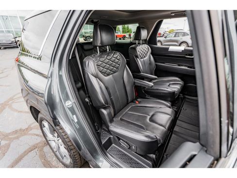 Used 2021 Hyundai Palisade Limited image 26