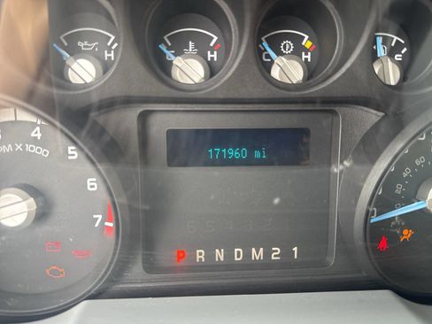 Used 2016 Ford F250 XL w/ Power Equipment Group image 12