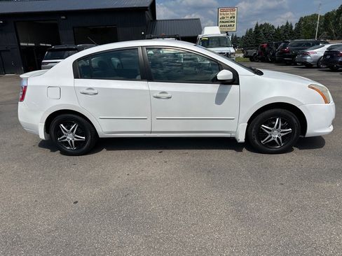 Used 2011 Nissan Sentra 2.0 image 2