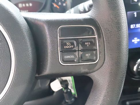 Used 2016 Jeep Patriot Sport w/ Power Value Group AWD/4WD image 33