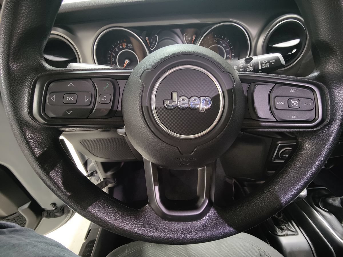 Used 2022 Jeep Wrangler Sport AWD/4WD image 35