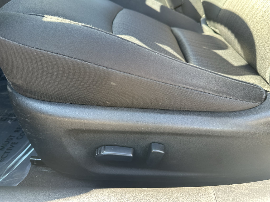Used 2024 Nissan Altima 2.5 SV FWD image 14