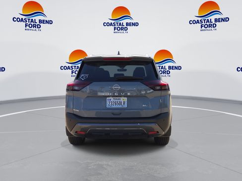 Used 2023 Nissan Rogue SL w/ SL Premium Package FWD image 7