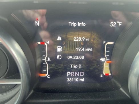 Used 2021 Jeep Wrangler Unlimited Sport AWD/4WD image 12