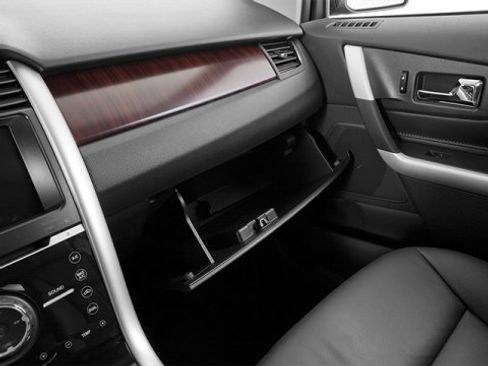 Used 2013 Ford Edge SEL image 16