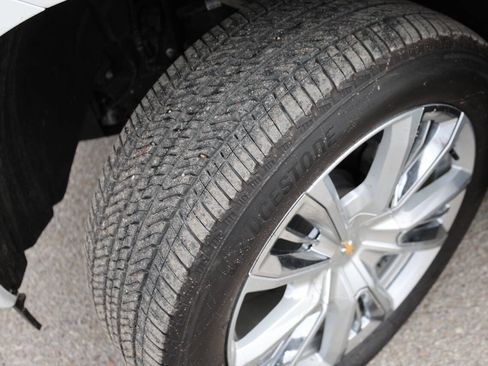 Used 2025 Chevrolet Silverado 1500 High Country w/ Technology Package image 24