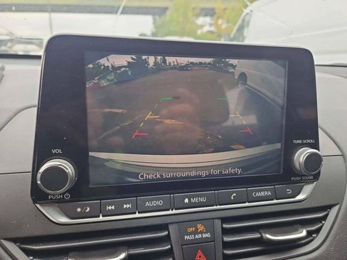 Used 2020 Nissan Altima 2.5 S FWD image 15