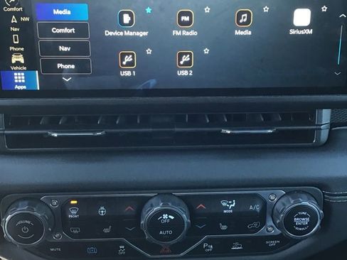 Used 2024 Jeep Wrangler Unlimited Rubicon 4xe image 14