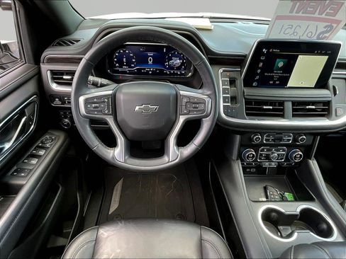Used 2024 Chevrolet Tahoe Z71 w/ Luxury Package AWD/4WD image 8