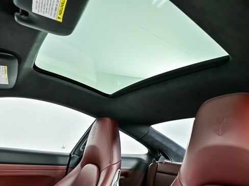 Used 2018 Porsche 911 Carrera image 20