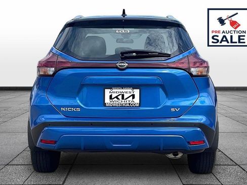 Used 2023 Nissan Kicks SV FWD image 4