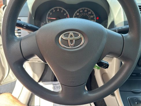 Used 2009 Toyota Corolla LE FWD image 26