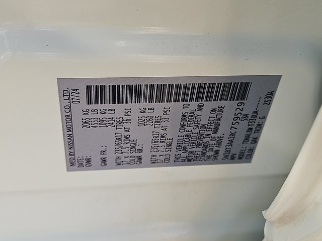 Used 2024 Nissan Rogue S FWD image 24